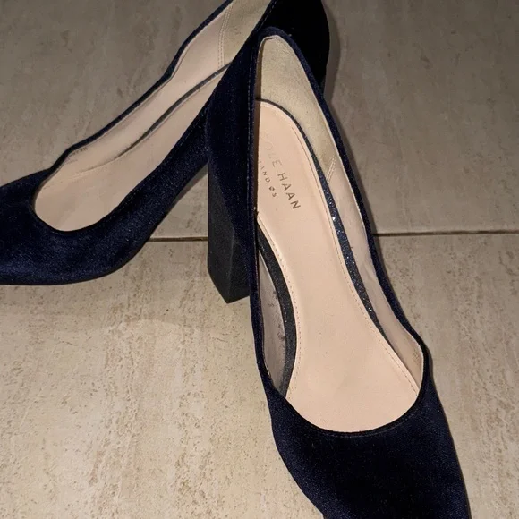 Cole Haan Dark Blue Women's Thick Heels Rounded Toe Pump NWOT - Picture 2 of 5